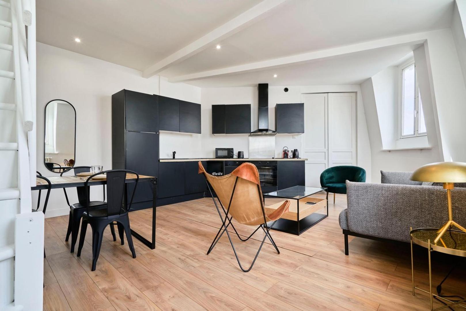 ליל Duplex 2 Bedrooms 2 Bath מראה חיצוני תמונה